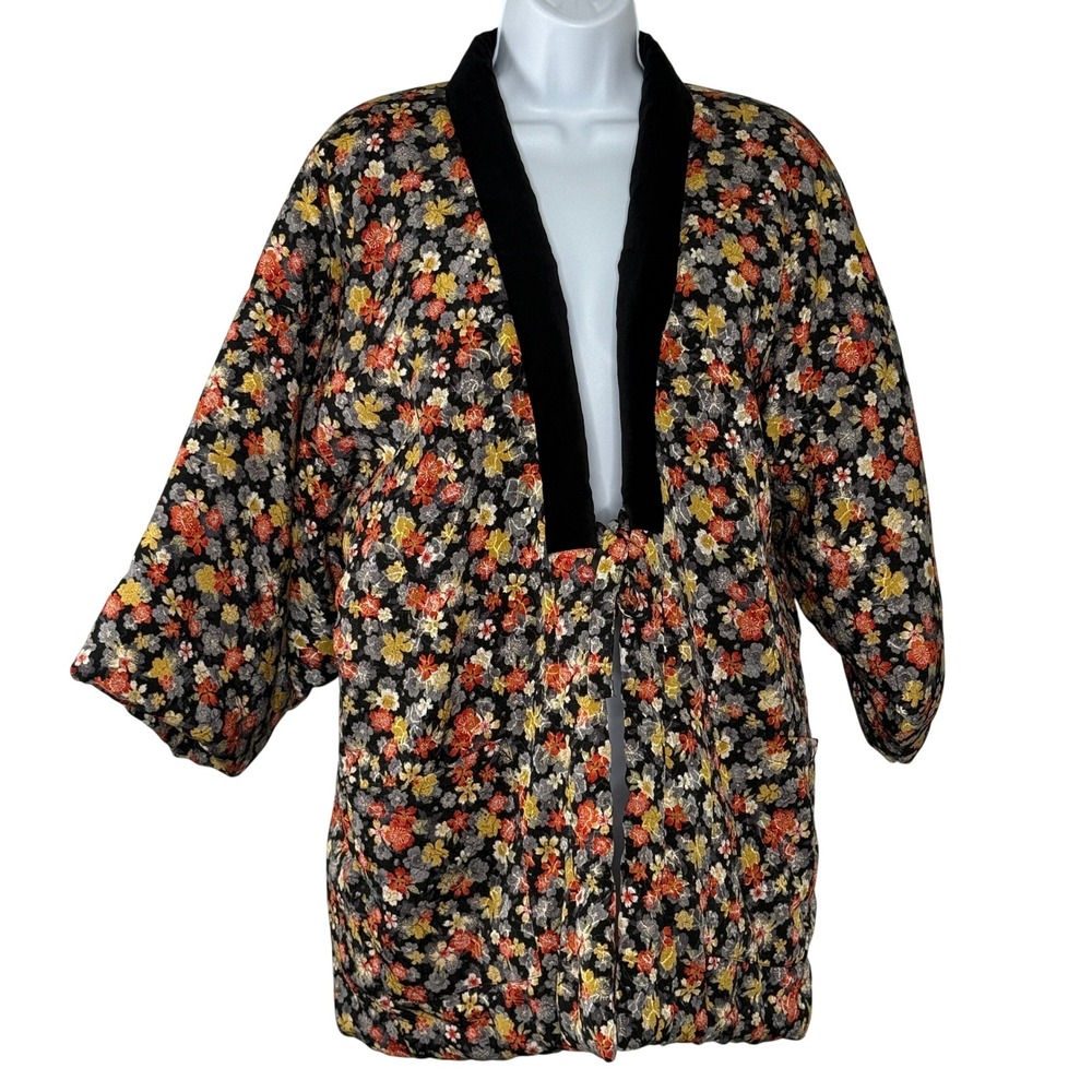 Vintage Japanese Quilted Kimono Jacket‎ Black Velvet Trim Womens Medium Large